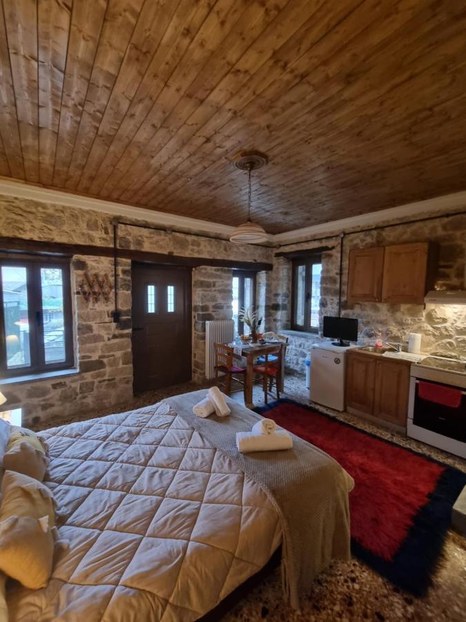 Οικιεσ Παλιοσ Φουρνοσ Pramanta Exterior foto